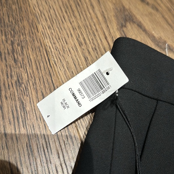 Aritzia - Babaton New Command Pant, Size 4, Black - Picture 3 of 3